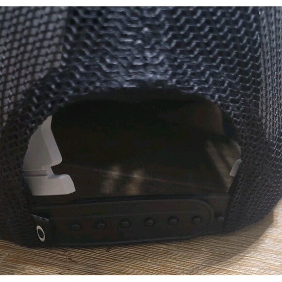Oakley Chalten Gray Hat Snapback Trucker Cap Black Mesh - Picture 3 of 6